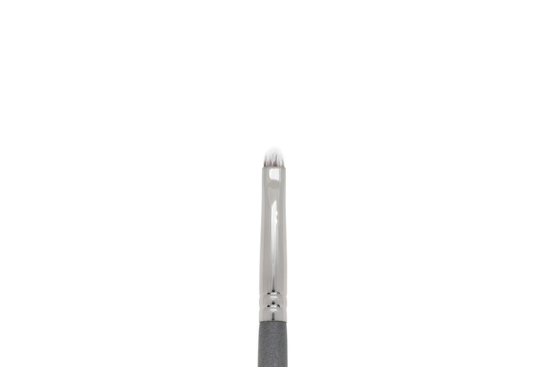 [L204] LIP BRUSH