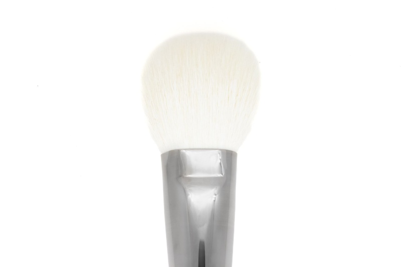 [L223] POWDER BRUSH